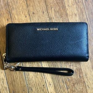 Michael Kors Jet Set Travel Continental wallet